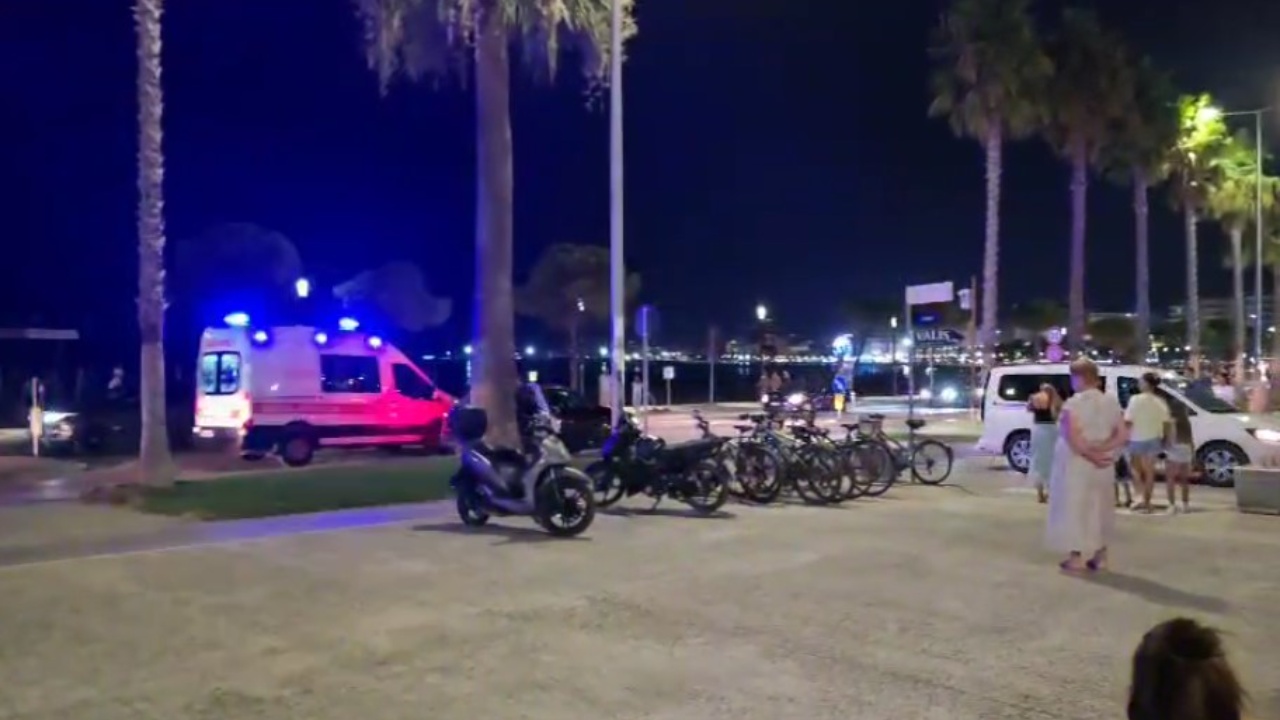 Aksident në Lungomaren e Vlorës! Përplaset drejtuesi i motorit 18 rdtyht sd