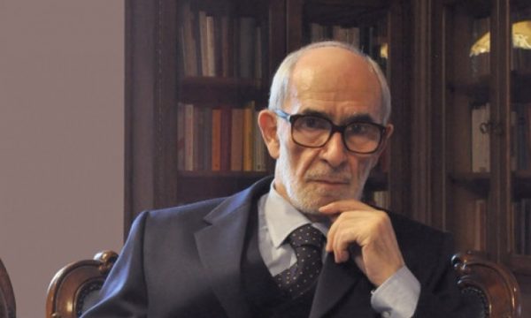 Humbi vajzën nga një sëmundje e rëndë, mesazhi i akademikut Rexhep Qosja: Ditë të rënda për ne! Mos i provoftë askush 8 rexhep qosja