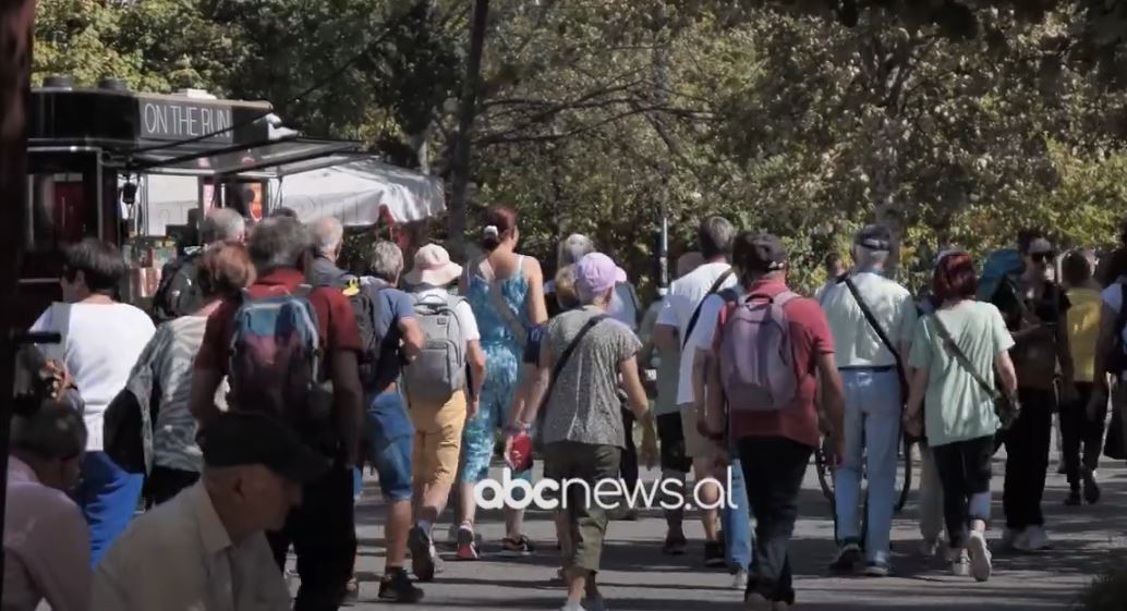 Turistët qëndrojnë më gjatë në Shqipëri/ INSTAT: Kryesojnë kosovarët, italianët dhe polakët
