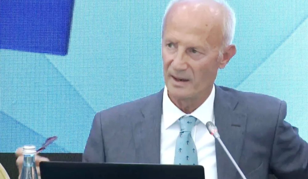Rakipi: Shpifja nuk i bën dëm Shqipërisë, por gazetarët duhen mbajtur nën kërcënim penal