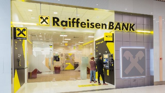 Punonjësja e "Raiffeisen Bank" pjesë e skemës mashtruese online "XUEX", tashmë e shkarkuar nga detyra 13 640 0 68cd6f2a91486
