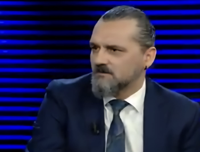 Nga Adrian Thano: Të harrosh rrënjët!
