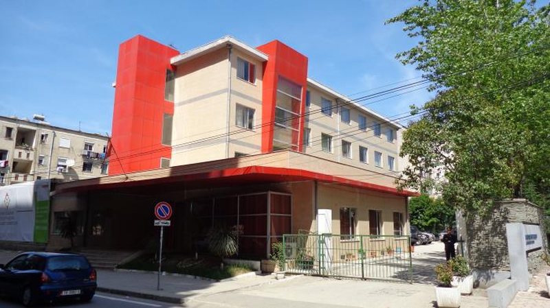 Ndryshime në Ministrinë e Shëndetësisë, largohet nga detyra drejtori i FSDKSH