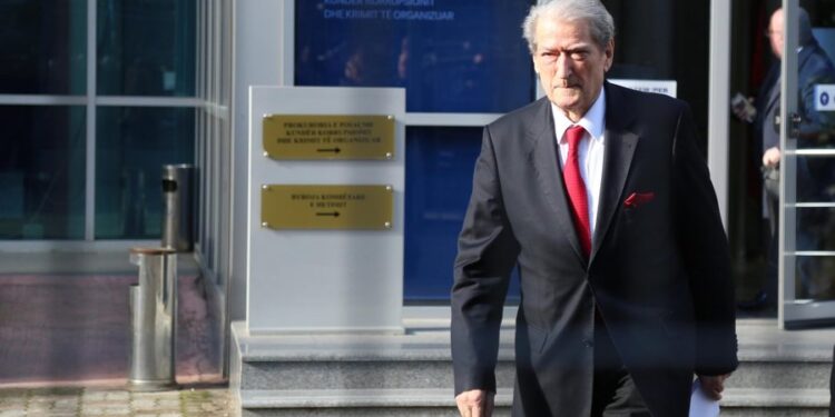 Inagurimi i aksit Qukës-Qafë Plloçë, Berisha: U vodhën 180 milionë euro