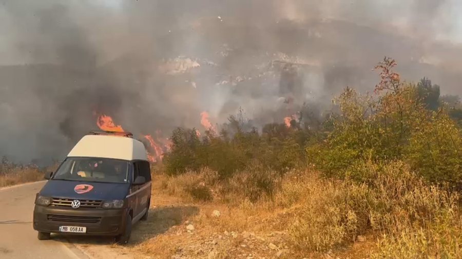 Nga 1 deri në 3 paga, qeveria shpërblen efektivët e angazhuar në shuarjen e zjarreve 10 900 0 1755079497xmb zjarret e merkure frame 0 199
