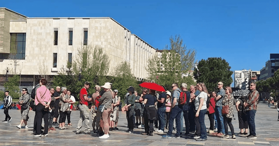 Çmimet largojnë italianët nga bregdeti shqiptar, polakët nuk lëvizin 18 900 0 1758193599xturiste 313 1