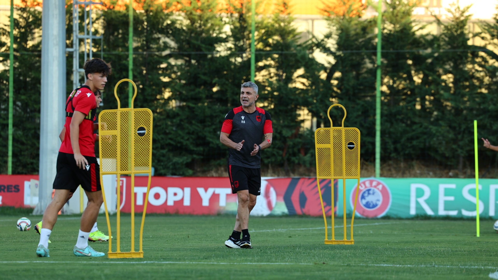 Shpresat bëhen gati për Zvicrën, Alban Bushi premton: Jemi ekip modest, por nëse takohemi në Europian me Gjermaninë…