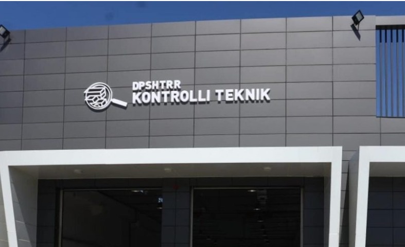 Merrnin para për kolaudimin e automjeteve, lëshohen 10 masa sigurie për zyrtarët e DRSHTRR-së Fier 9 WhatsApp Image 2025 09 18 at 16.49.11 8da88b48