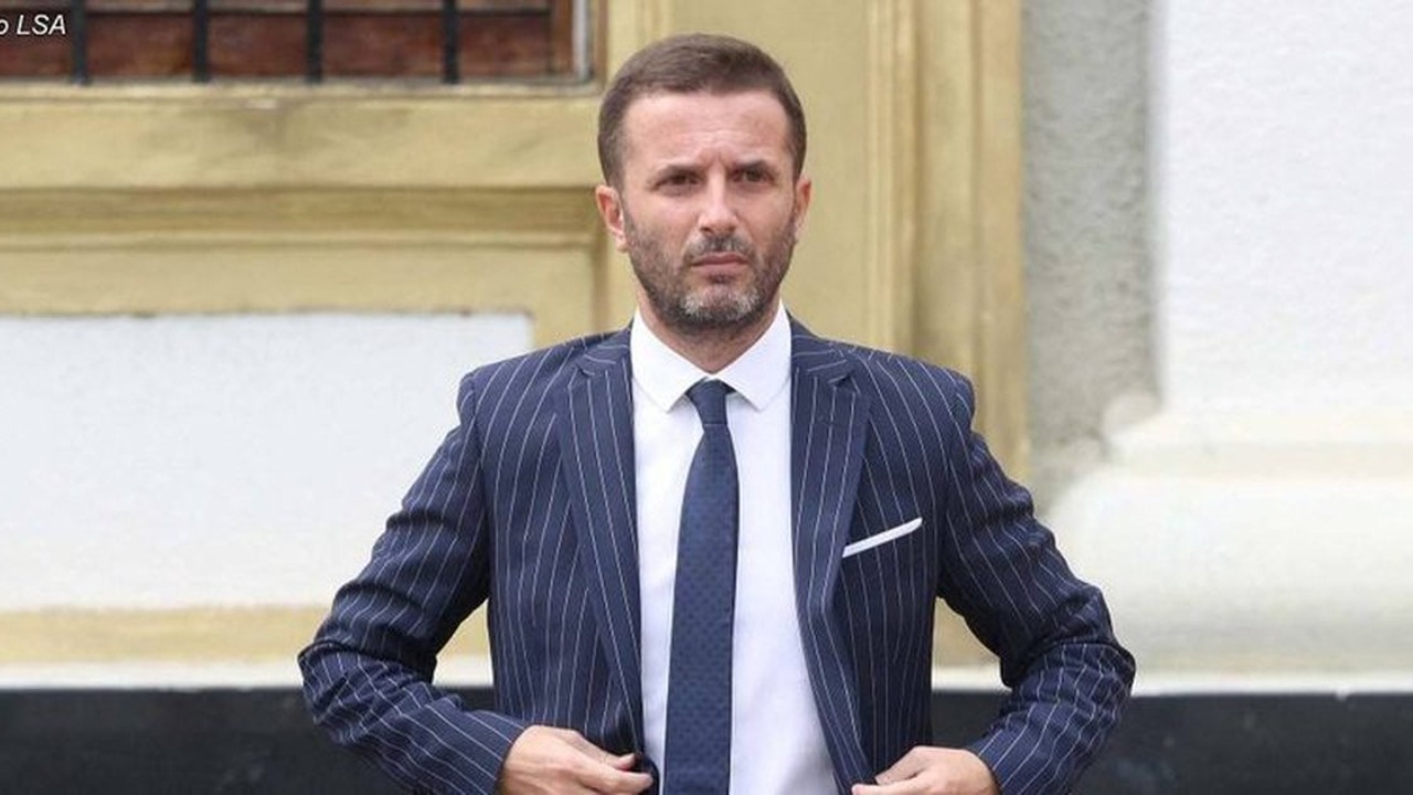 E denoncoi që në gusht/ Braçe reagon pasi policia goditi skemën e firmave piramidale: Ka mbi 400 agjentë terreni në atë grup 12 gyjfyh sd