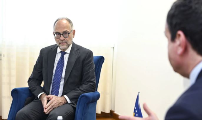 Kurti takohet me Koordinatorin O’Malley: Mbështetja e OKB-së, thelbësore për të ardhmen e Kosovës!