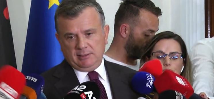 Opozita kërkon shkarkimin e Kryetarit të Kuvendit, Taulant Balla zbulon se çfarë u diskutua në Konferencën e Kryetarëve: Do të mblidhet Këshilli i Legjislacionit
