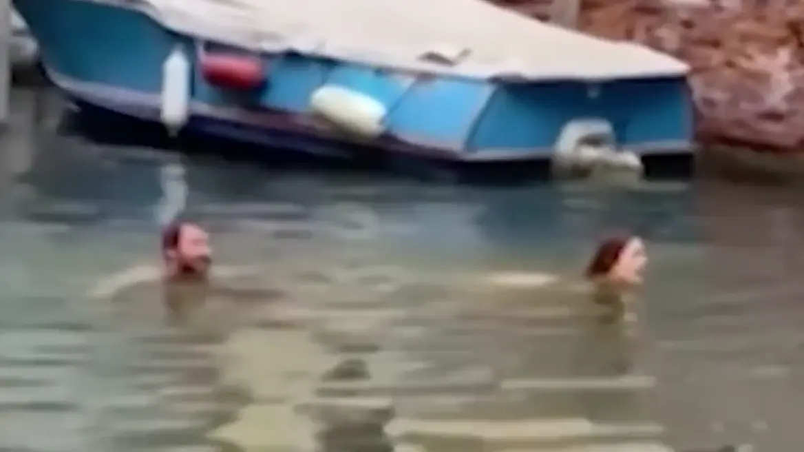 Video: Çifti zhytet në kanalin e madh të Venezias, dënohet me gjobë dhe ju ndalohet hyrja për 48 orë.