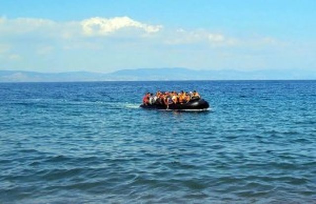 Tragjedi në Greqi, mbytet varka me emigrantë , mes viktimave dy gra dhe një fëmijë! 26 640 0 68e5326e34750