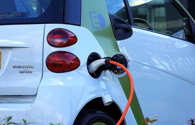 Rritet cmimi për karikimin e makinave elektrike, zbardhet VENDIMI i plotë i ERE, ja kush e propozoi 15 640 0 68f37b9dab95f