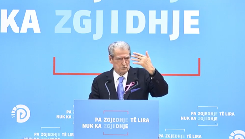 Berishës s’i del ‘e keqja’ me Dumanin: Fliste si i kapur, s’i duronte dot pyetjet, i dukeshin si shigjeta