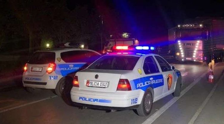 Aksident në Lezhë! Përplasen tri automjete, plagosen 5 persona, mes tyre edhe një 6-vjeçare 6 900 0 1700167947xaksident rrugor naten 669 752x419 1