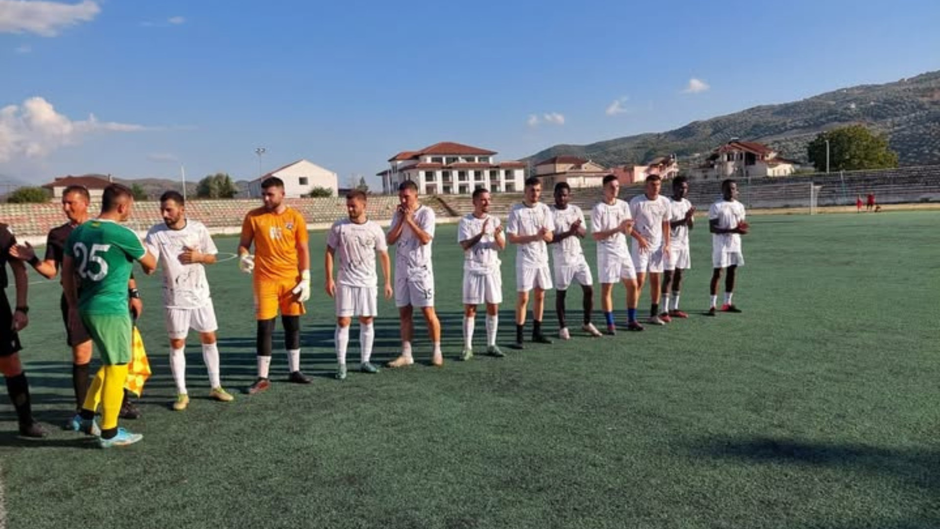 Berat/ Tomori nën presion ,15 kartonë në 3 javë, alarm për disiplinën dhe gjykimet
