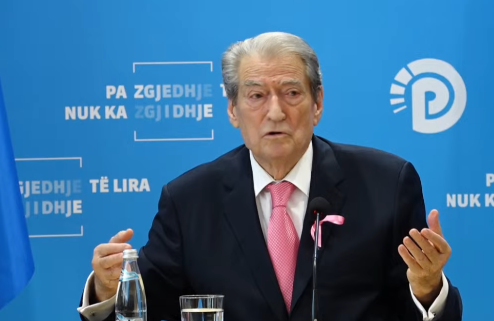 “Shqiptarët kanë humbur të drejtën e procesit ligjor”- Berisha: Dosjet zvarriten deri në 15 vite, 80% e Prokurorive dhe Gjykatave nuk kanë kryetarë