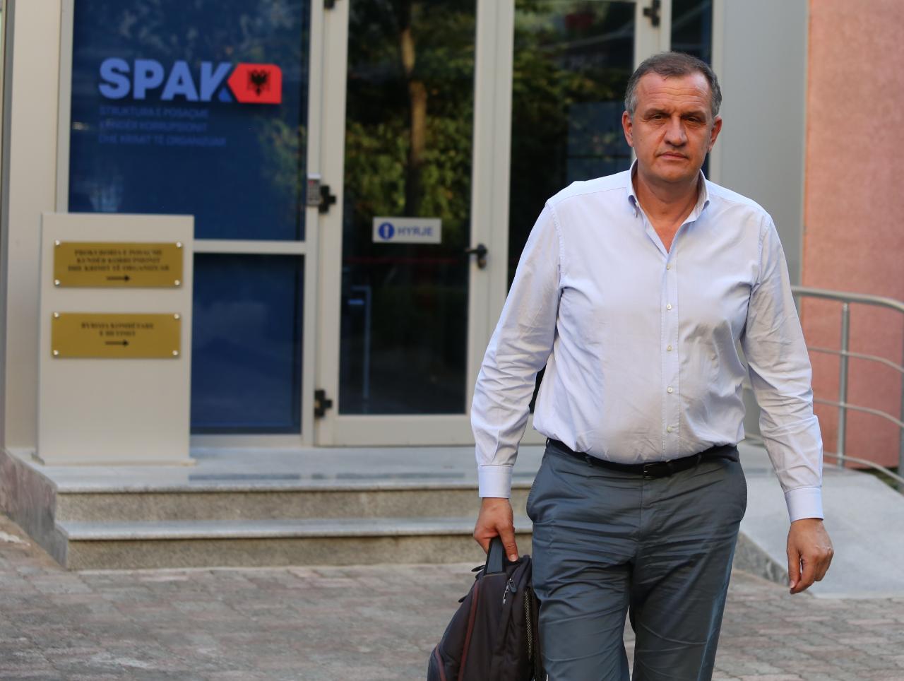 Procesi për “Sterilizimin” shtyhet – Beqaj: “Më duhet kompjuter në burg për të dëgjuar akuzën”