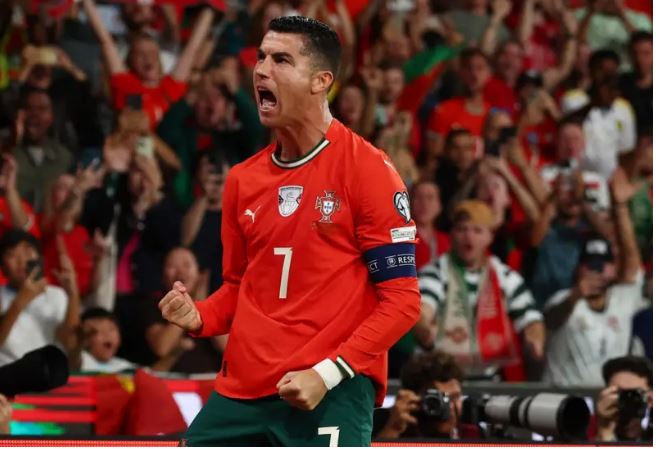 Rekordi i rradhës/ Çmenduria e koreanit për fanellën e CR7-ës