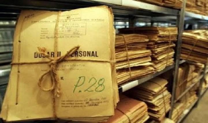 Dekonstruktimi i vazhdueshëm i miteve nga historiani Kastriot Dervishi