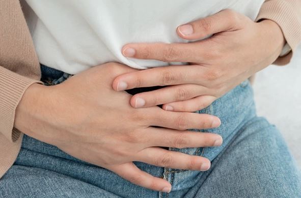 Çfarë duhet të hani për të lehtësuar kapsllëkun kronik, sipas udhëzimeve të reja