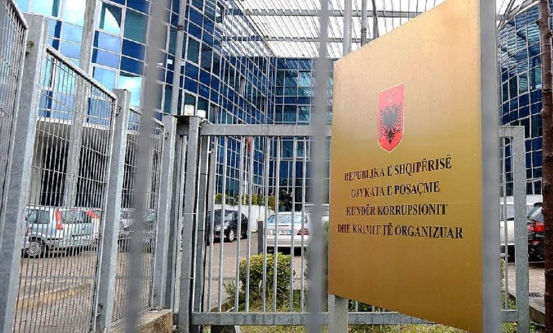 SPAK “shemb perandorinë” Çopja/ Zbërthehet skema, si funksiononte grupi me 33 persona dhe lidhjet me drejtësinë dhe Policinë