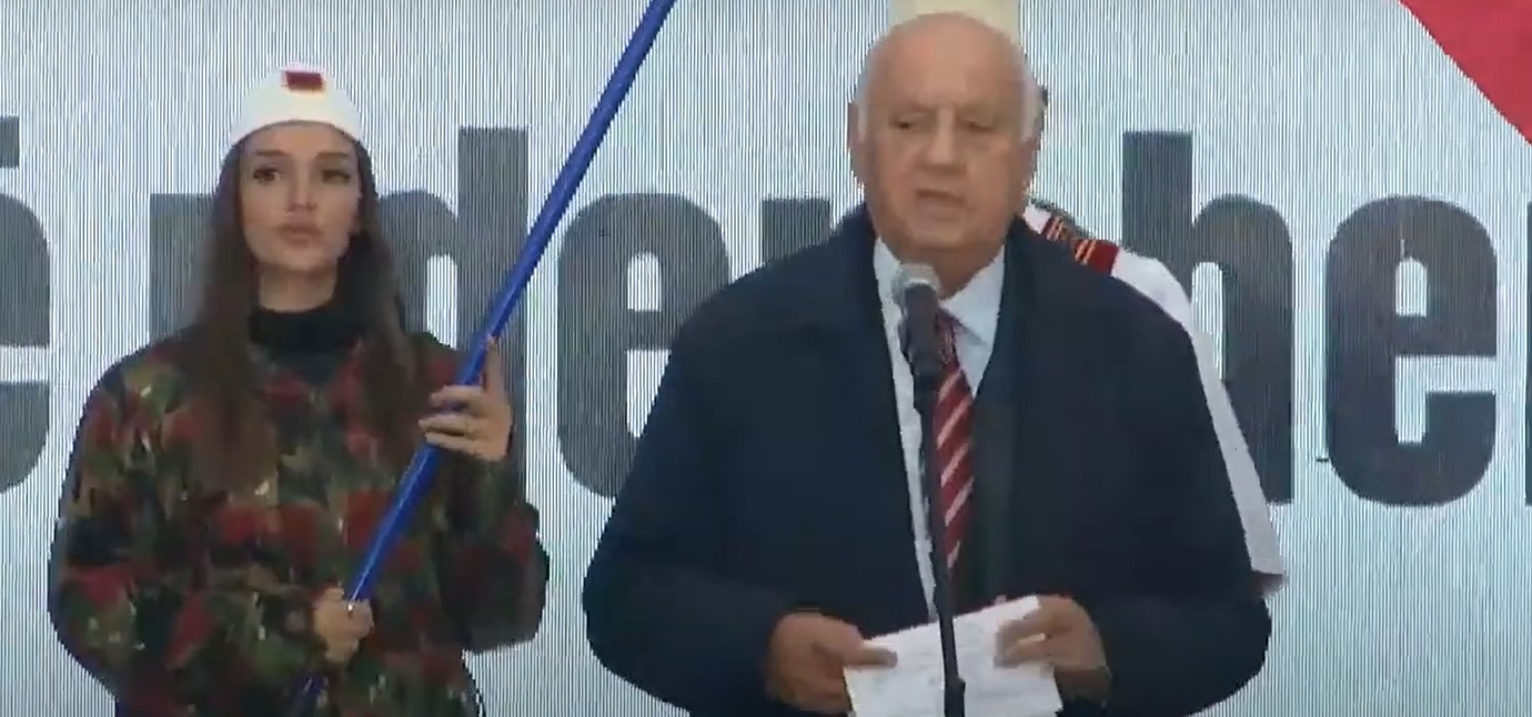 Moisiu në protestën për UÇK-në: Burgosen çlirimtarët, heshtet krimi serb – drejtësia nuk duhet të frikësohet nga e vërteta