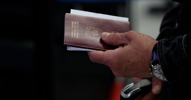 Britania vendos sanksione ndaj një rrjeti nga Kosova, i akuzuar për falsifikim dokumentesh