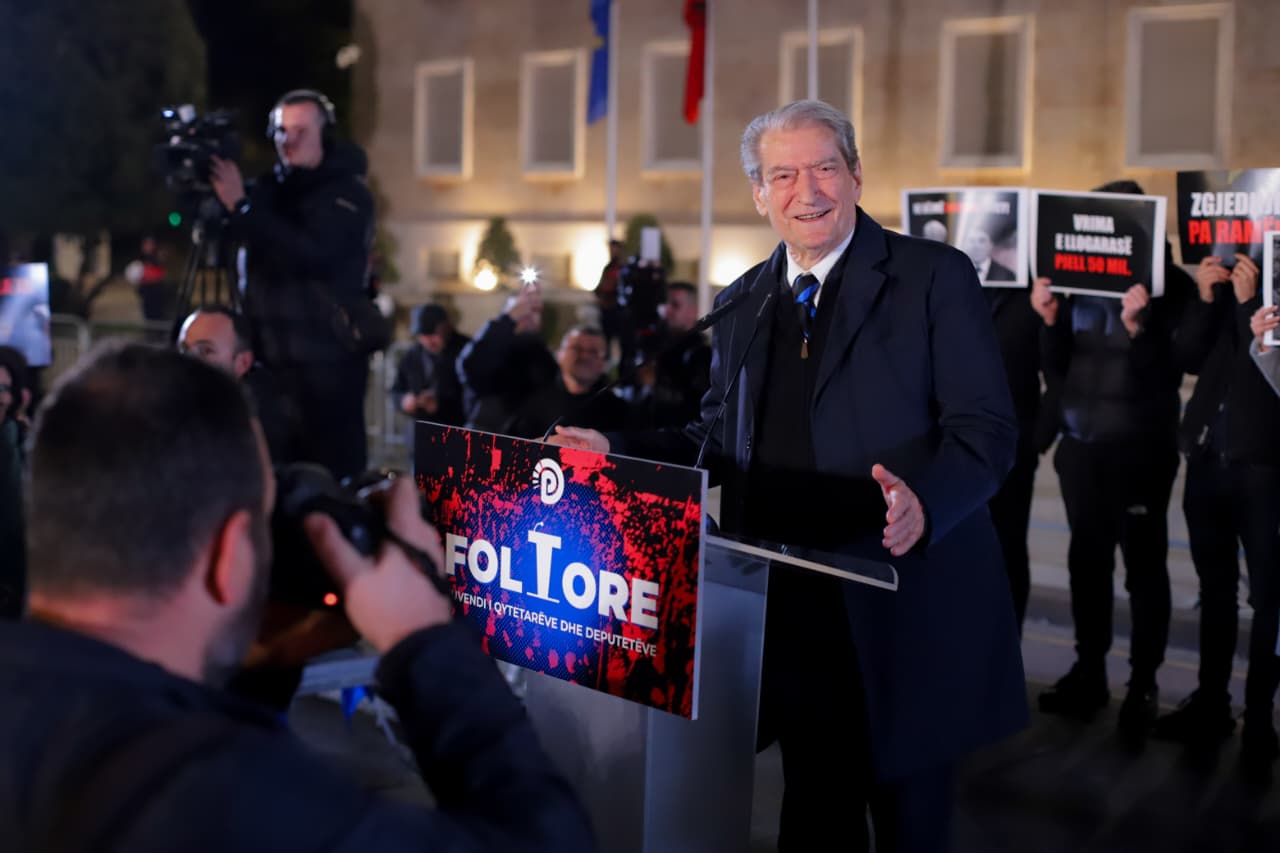 Nga Brazili në “Foltore”/ Berisha: Rama krahasohet sot me narkodiktatorët më të urryer të planetit