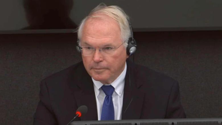 Gjyqi ndaj ish-krerëve të UÇK-së, dëshmon në Hagë diplomati Christopher Hill