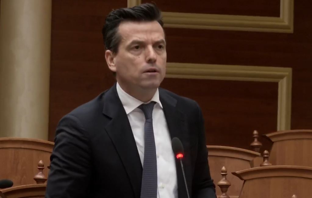 “Çfarë ka ndodhur me vjeljen e 120 mln eurove nga Bankers?!” Shehaj-ministrit Malaj: Je trembur kur të erdhi SPAK-u në zyrë
