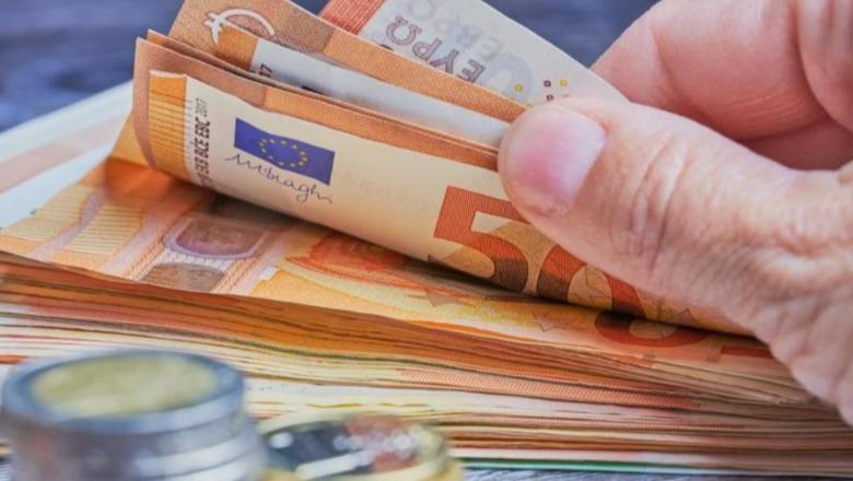 1763145860 euro