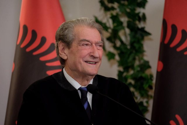 “Mogherini do vinte nesër në Tiranë”/ HABIT Berisha: Rama i kishte bërë programin që t’i merrte deklaratat asaj