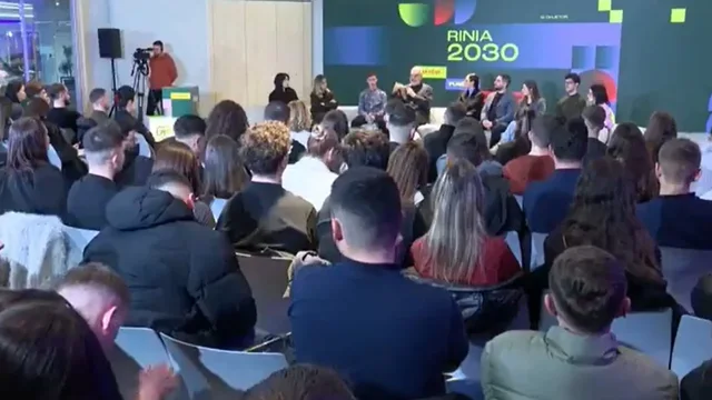 “Ata që thonë se s’ka punë, nuk duan të punojnë”, Rama batuta me të rinjtë: Ky që na rri si spiun… 2 640 0 693c14bb46c06