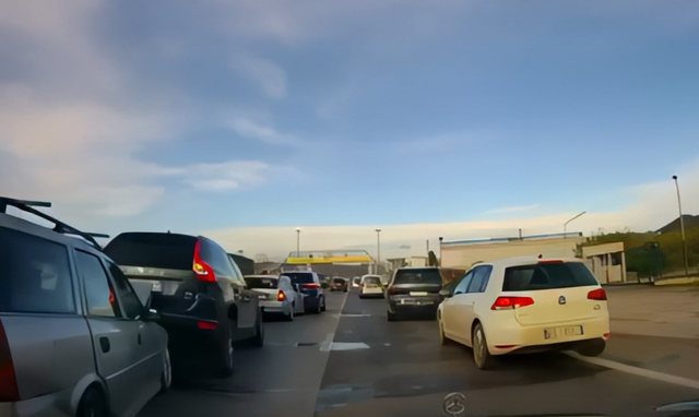 640 0 694c1231e544b