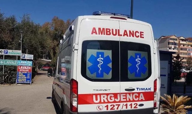 I riu gjendet i vdekur në Divjakë, autoritetet dyshojnë për vetëvrasje 8 640 0 ambulanca 347