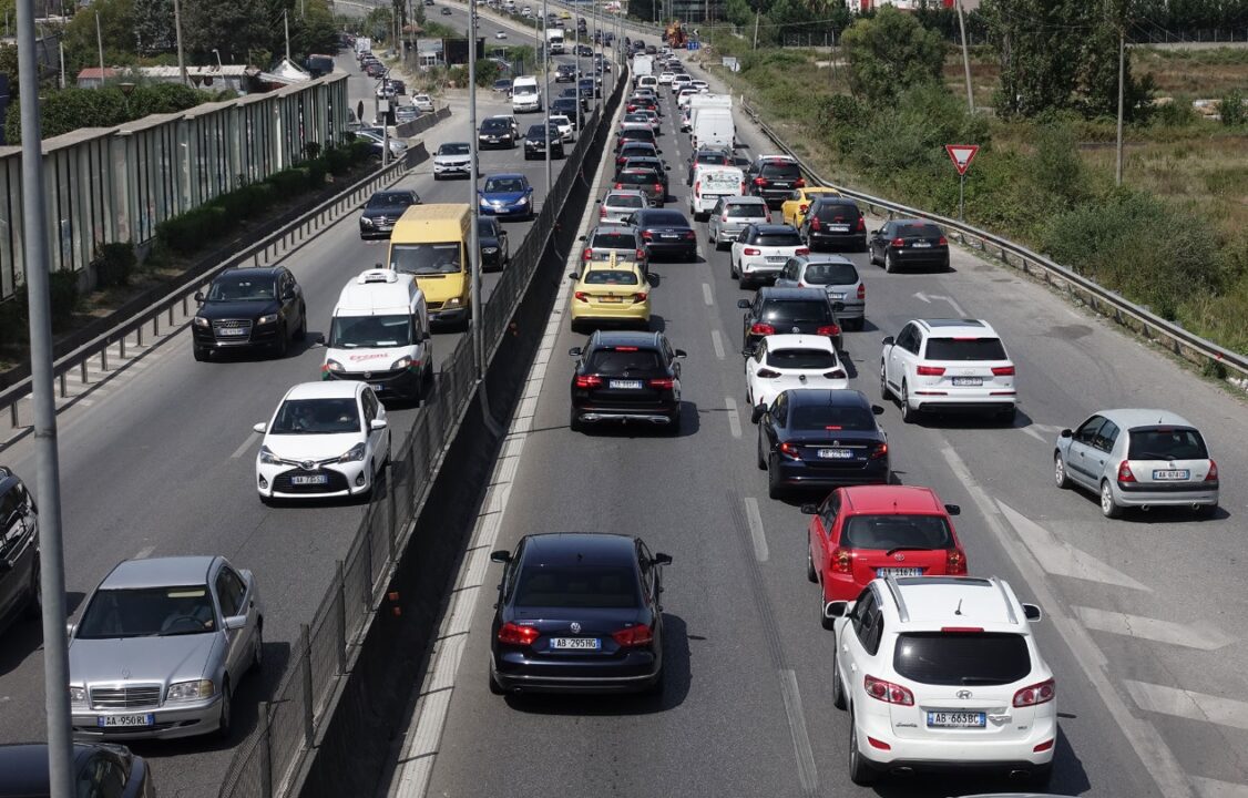 6giOaZcz trafik tirane 1126x720 1