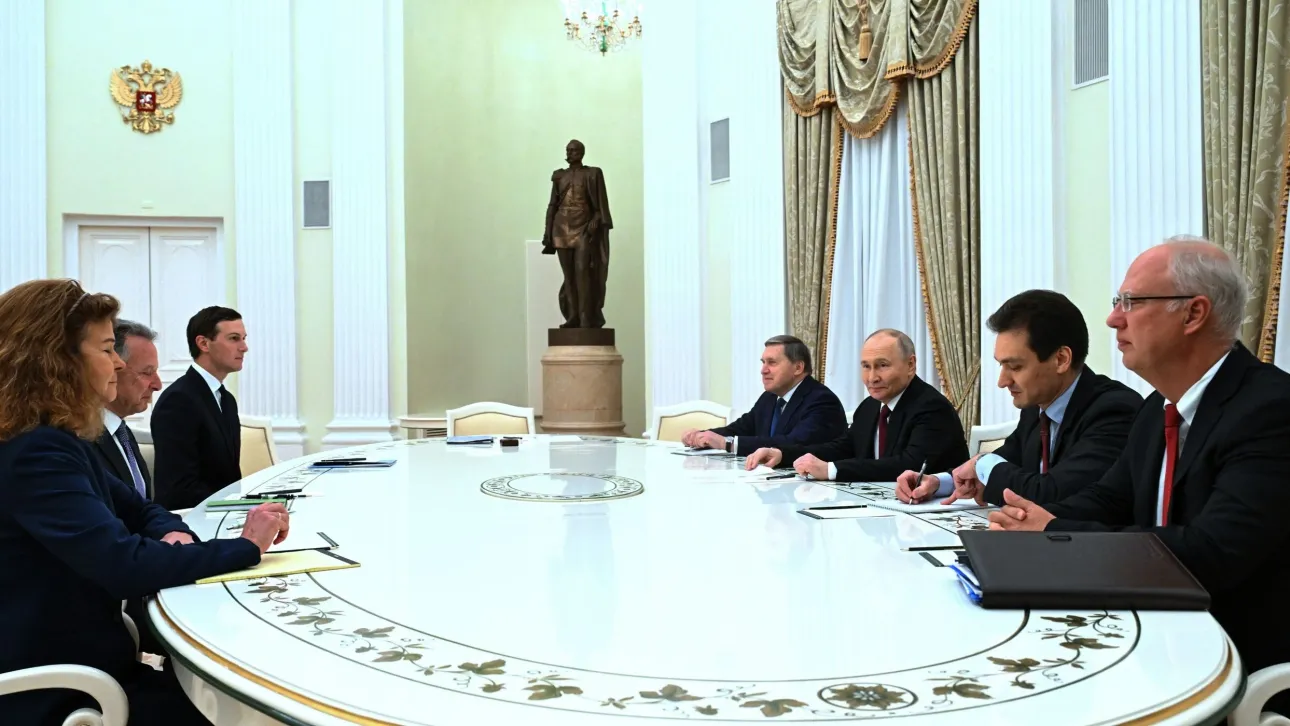 82b8a77c kremlin