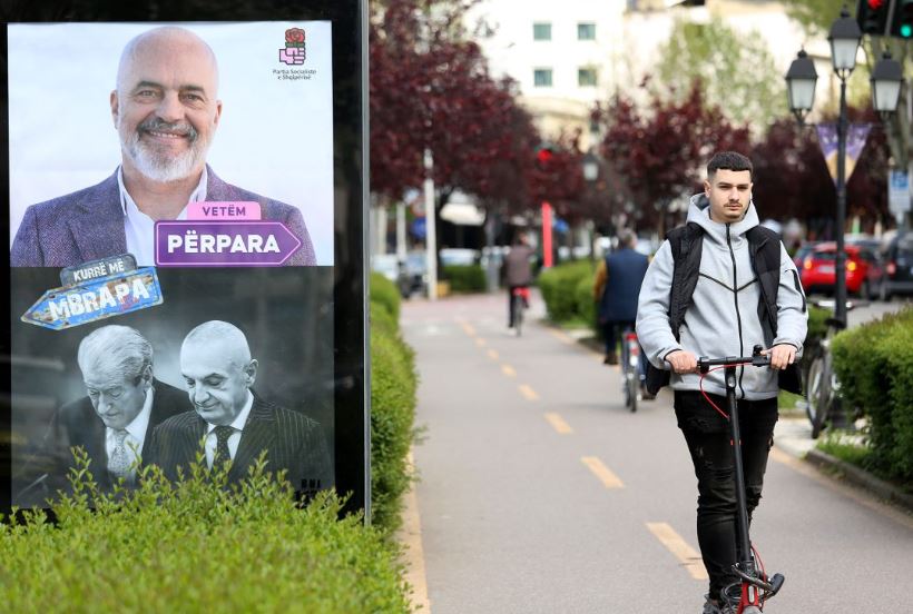 BIRN: Monopoli i reklamave ‘city lights’ kufizoi garën elektorale për bashkinë e Tiranës 3 Capture 24