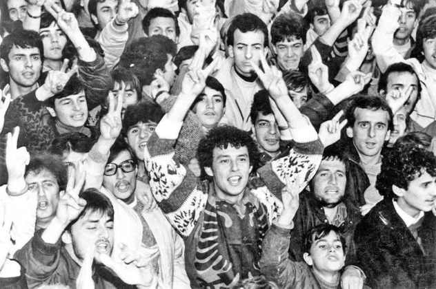 Begaj: Guximi dhe lëvizja rinore e Dhjetorit ’90 i hapën rrugën Shqipërisë europiane