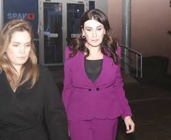 Hetim 1-vjeçar për 12 tendera/ SPAK masë ‘arresti shtëpie’ për Drejtoreshën e AKSH-it, Mirlinda Karçanaj. Akuzat për biznesmenin Ermal Beqiri (Detajet) 4 Mirela Karcanaj