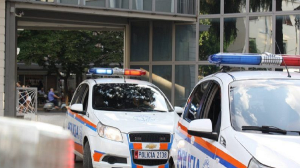 Policia e tiranes