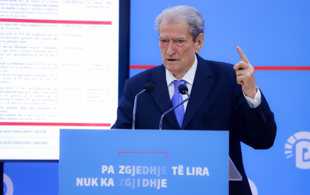 Sali Berisha konference2