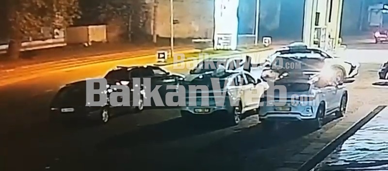 Publikohet video e vrasjes së biznesmenit Edmond Mëhalla në Elbasan. Atentati u krye nga një person i vetëm i maskuar 9 WhatsApp Image 2025 12 03 at 20.35.08