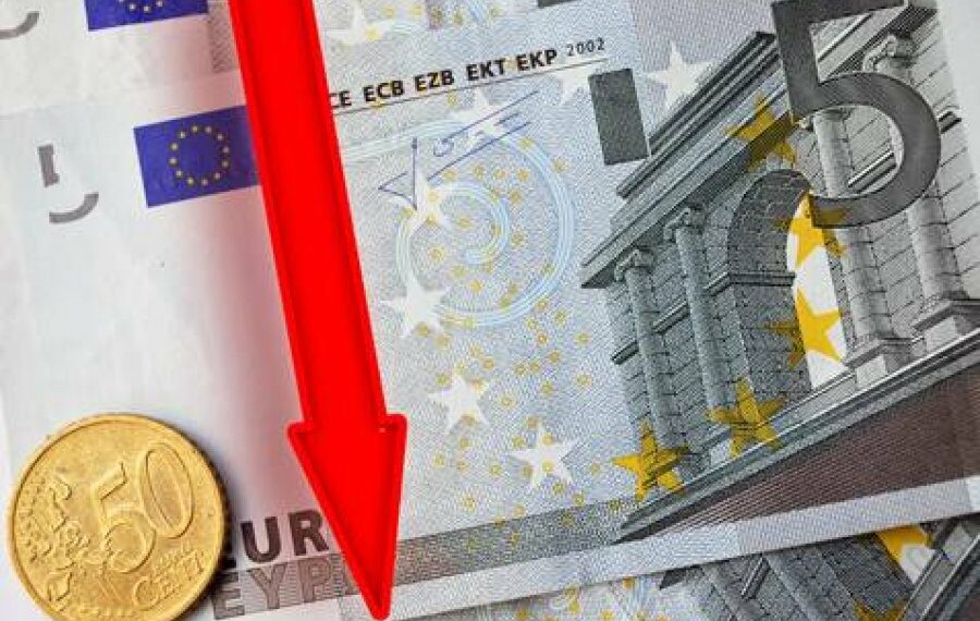 auto auto EUR Down L 117126403201767200842 900x570 1
