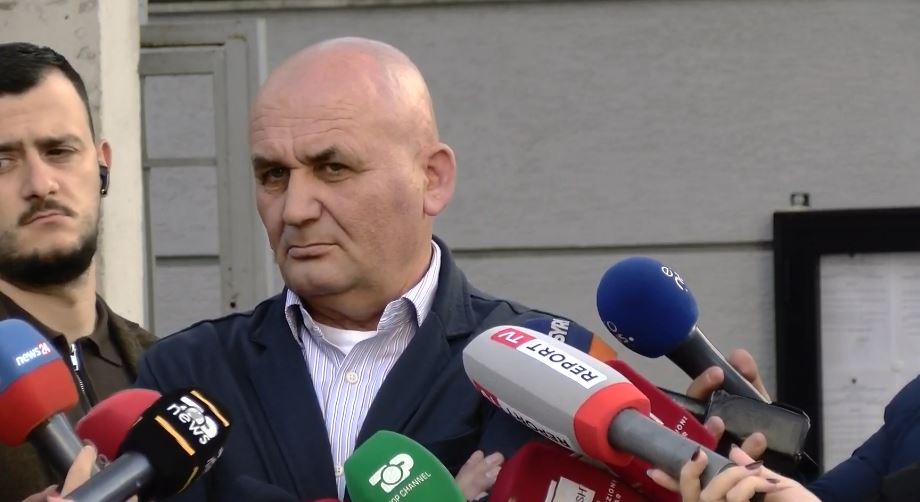 Gjykata dënoi me 16 vite burg vrasësin e djalit, babai i Martinit: Edhe përjetë të dënohej, dhimbja nuk ikën! Prisja pendesë nga shkolla, por… 12 babai i martin canit