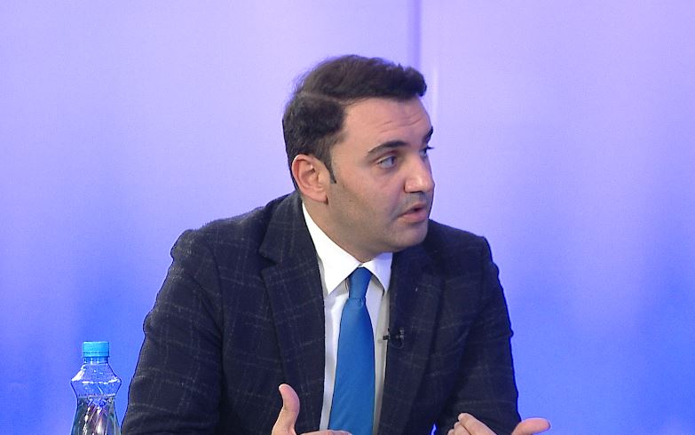 “Askush s’ka dalë nga radhët e PD”, Këlliçi: Salianji në ‘Foltoren’ e revoltës para Kryeministrisë? S’përbën lajm! 10 belind kellici 1