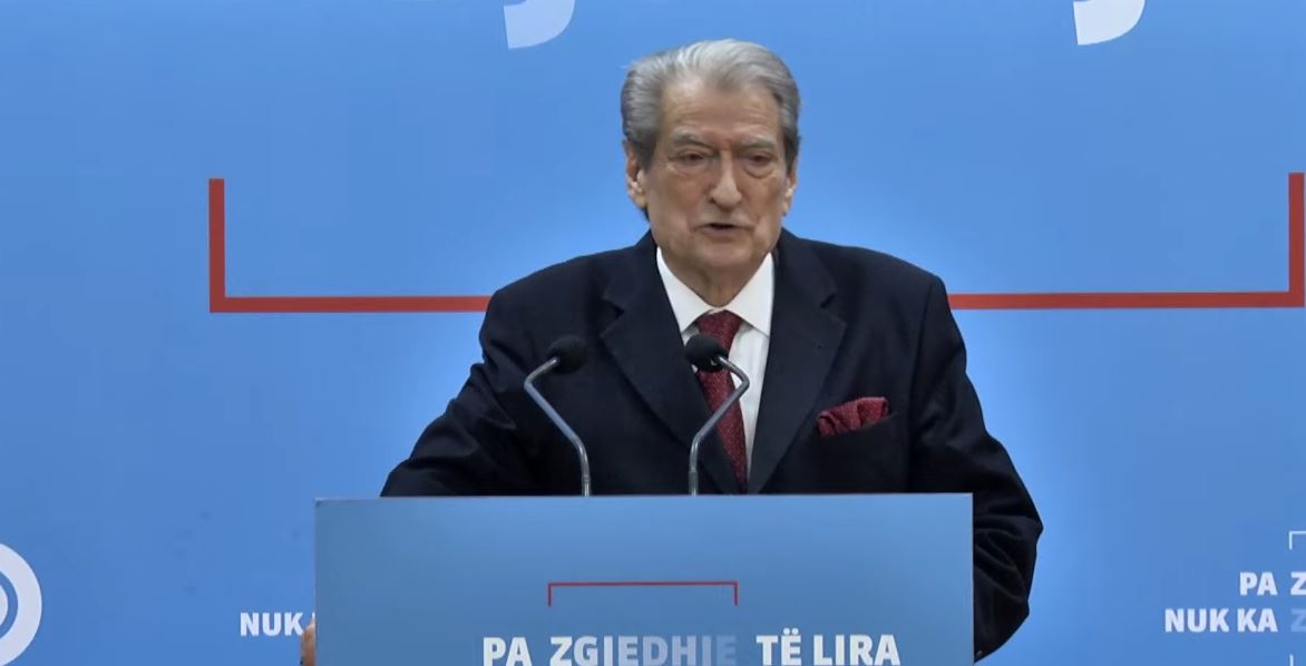 “Balluku duhet të ishte arrestuar, vazhdon të prishë provat”/ Berisha: Për presonin që i bëri gjykatës, Ramës duhet t’i hapet padi penale 11 berisha23