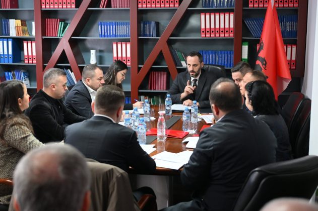 Lamallari kërkon rritjen e efikasitetit në trajtimin e dosjeve të pronave të prapambetura